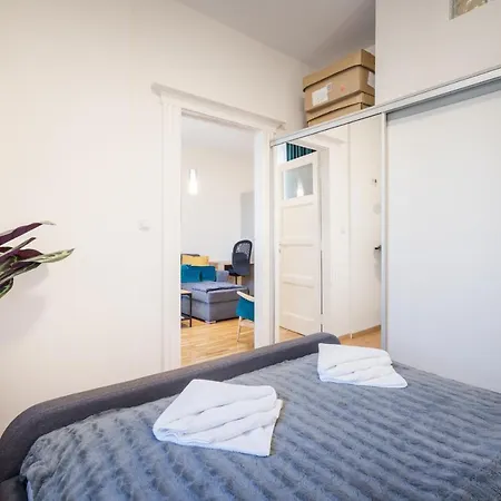 Bpr Blue Paradise With A/c Apartamento *